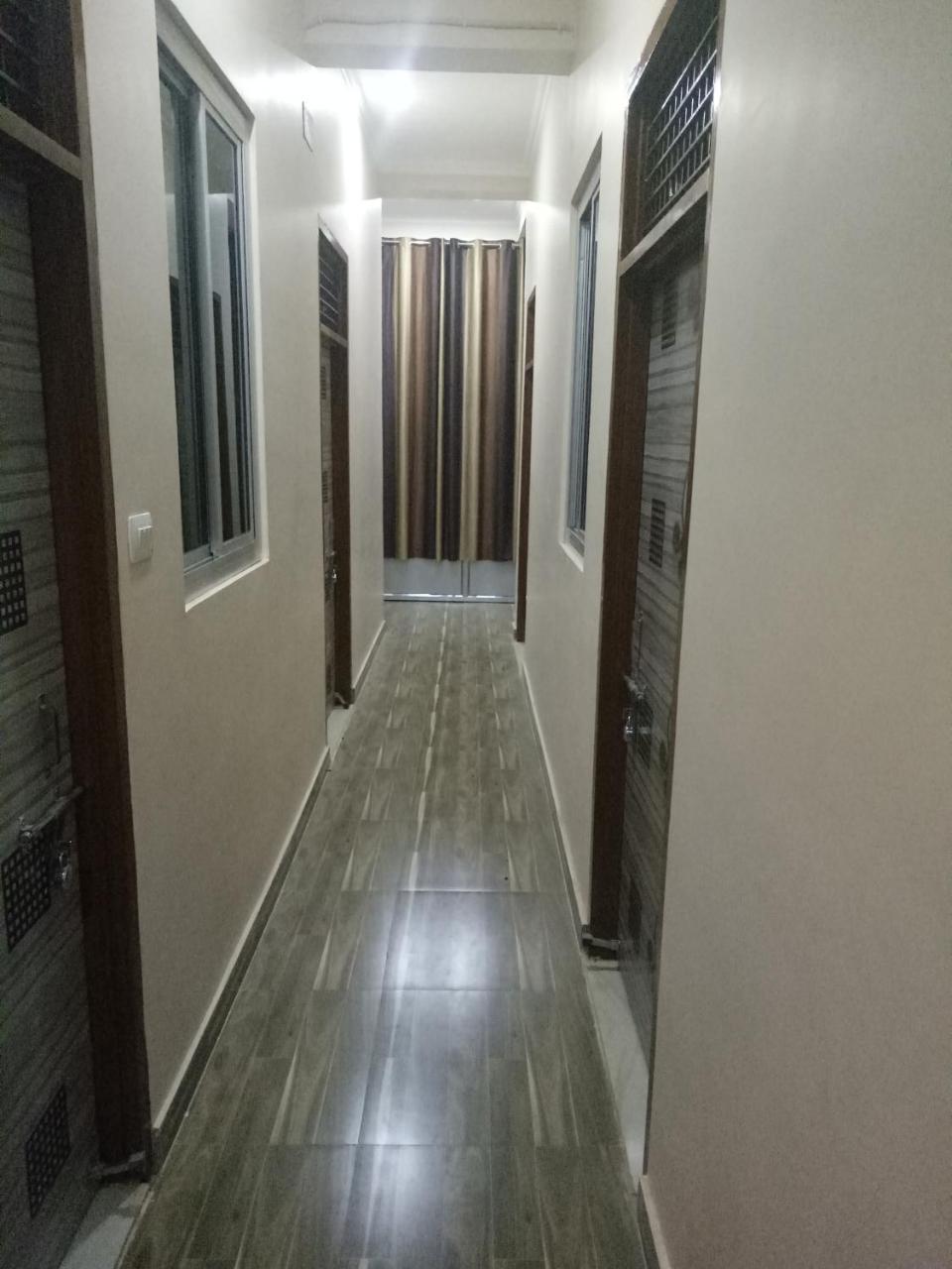 Hotel Ganga Vilas Colonelganj Экстерьер фото